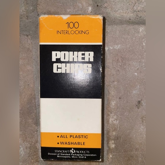 Vintage 100 Hoyle Plastic Interlocking Pocker Chips W/ Original Box - Picture 3 of 4